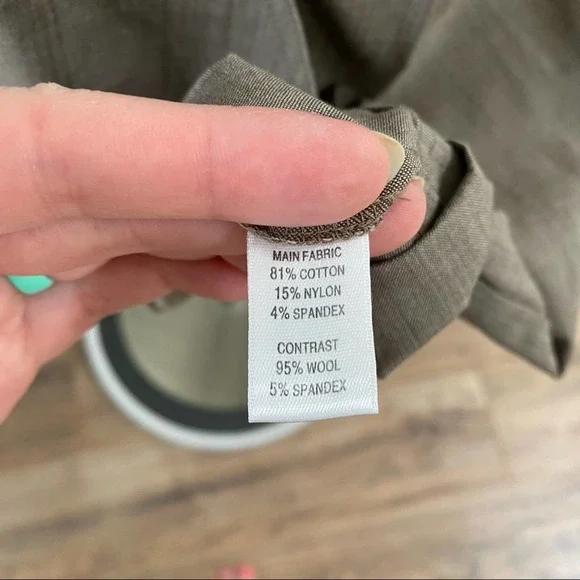 ST. JOHN Wool Blend Safari Utility Sleeveless Dress Size 12 - Picture 10 of 14